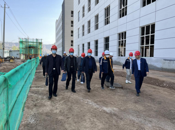 市建設工程服務(wù)中心督查市產(chǎn)投集團在建項目安全生產(chǎn)工作(圖2)